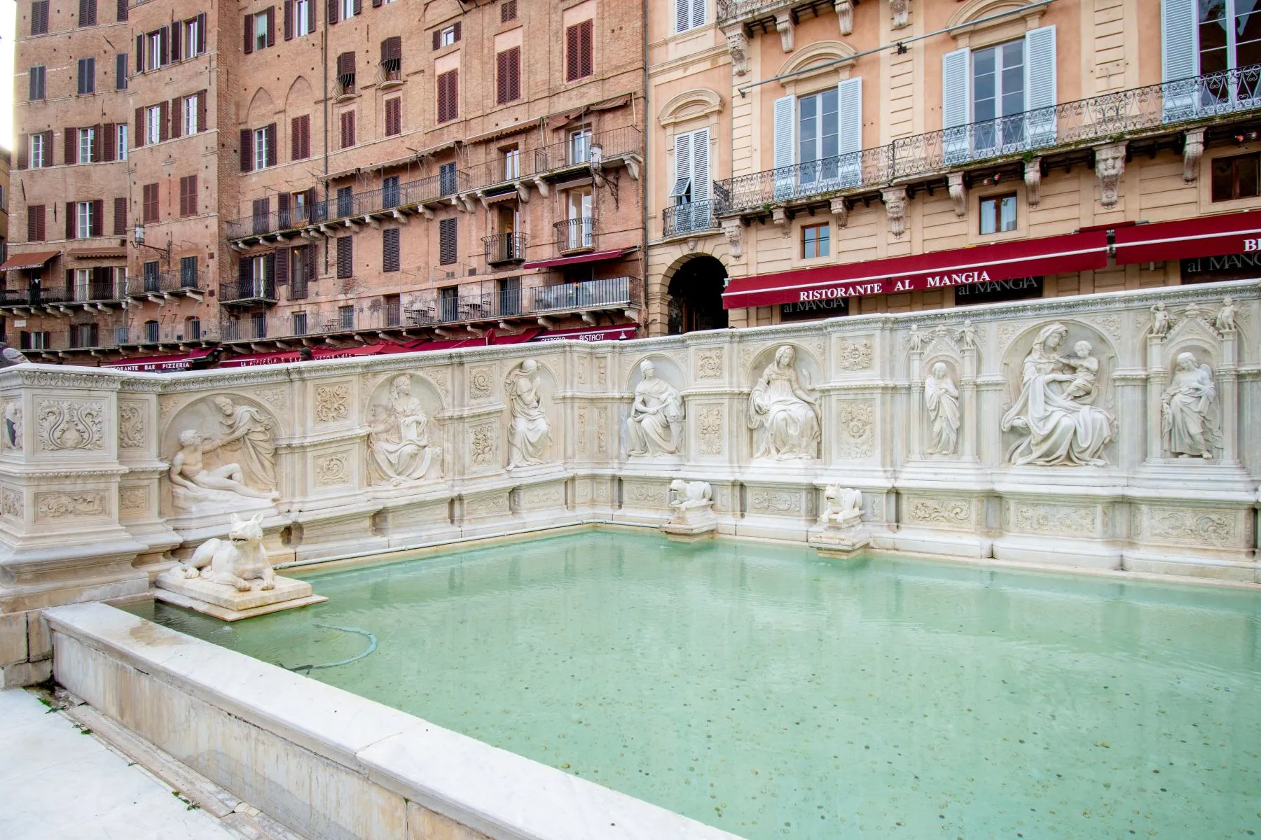 Fonte Gaia