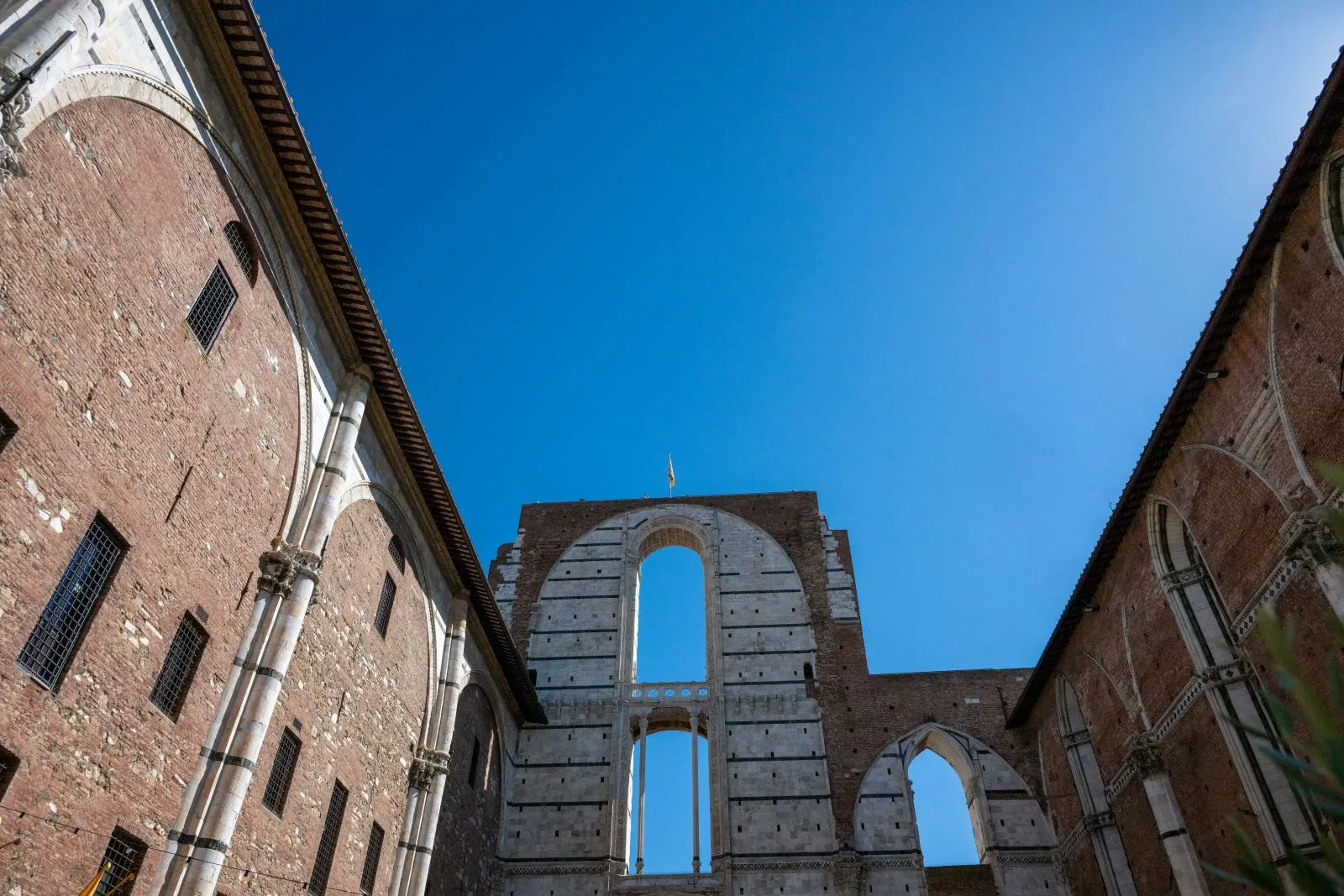 Piazza Jacopo della Quercia